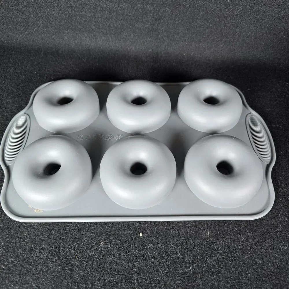 4 Piece Silicone Bakeware Set Round, Square Cake Loaf Pan Doughnut Molds